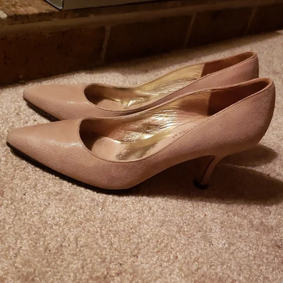 Ron white pumps - Picture 4 of 4